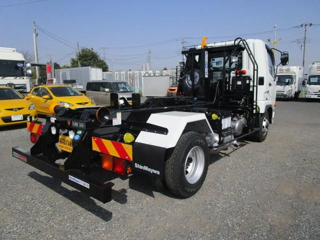 MITSUBISHI FUSOU FIGHTER 2025