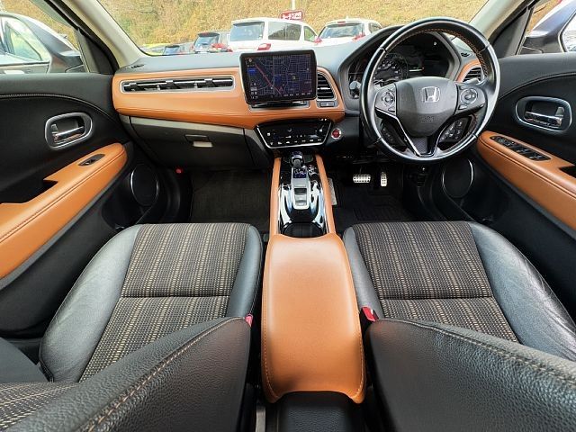 HONDA VEZEL HYBRID 2016