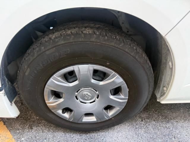 TOYOTA HIACE van 2WD 2013