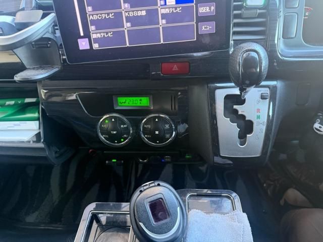 TOYOTA HIACE van 2WD 2013