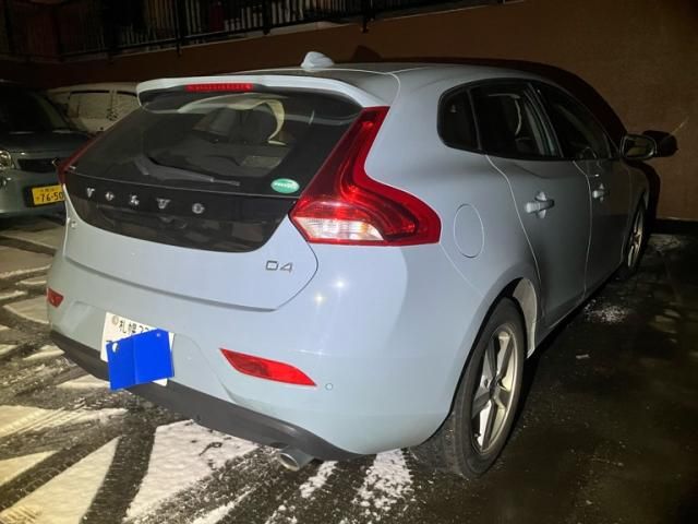 VOLVO VOLVO V40 2018
