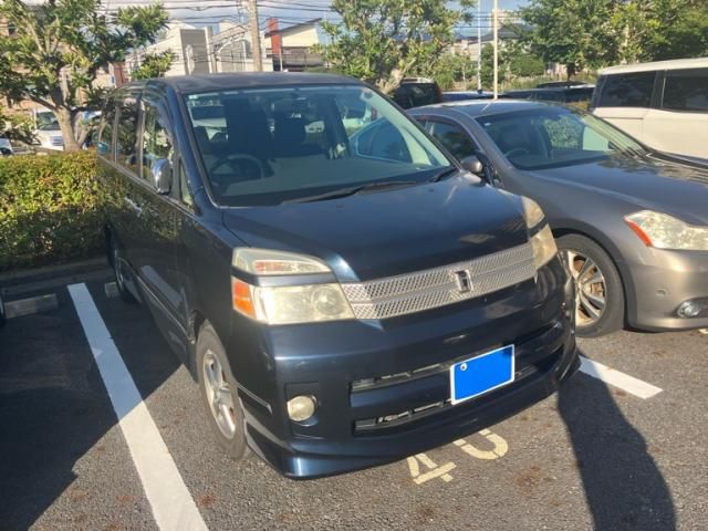 TOYOTA VOXY 2007
