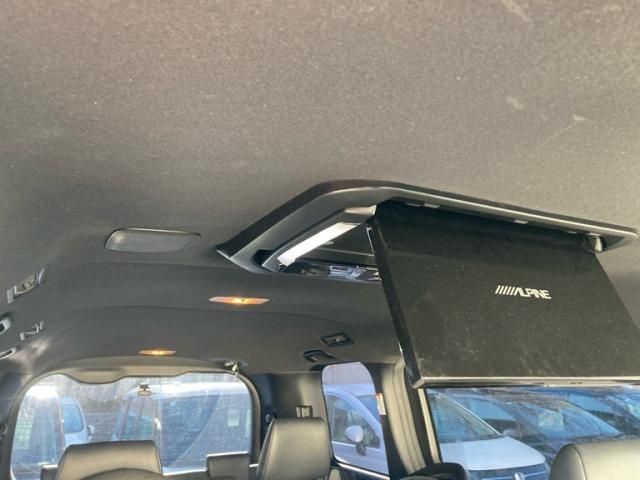 TOYOTA ESQUIRE HYBRID 2016