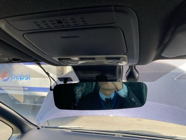 TOYOTA ESQUIRE HYBRID 2016