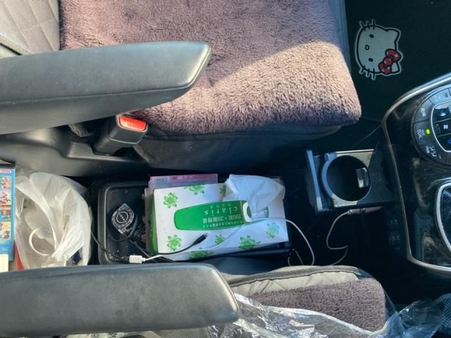 TOYOTA ESQUIRE HYBRID 2016