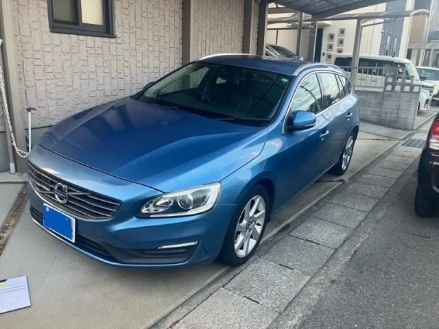 VOLVO VOLVO V60 2014