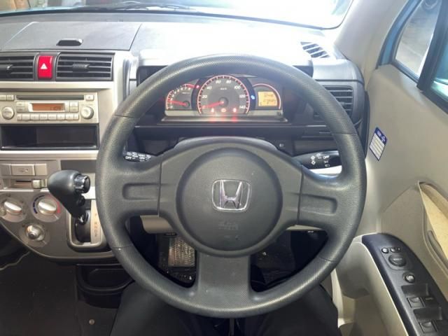 HONDA ZEST 2006