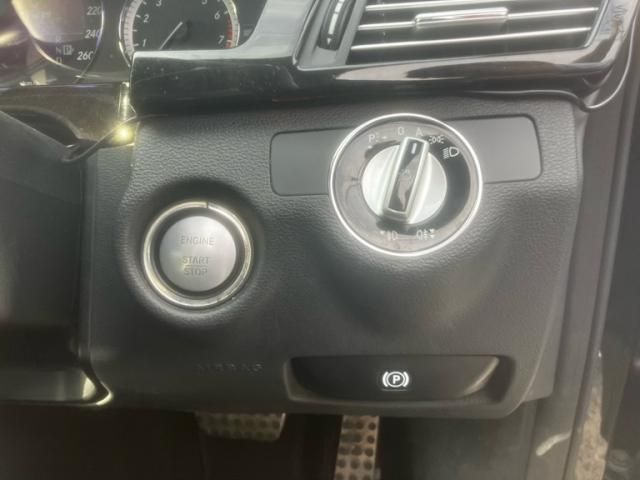 MERCEDES BENZ MERCEDES BENZ E class sedan 2009