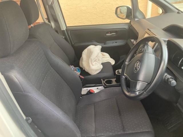 TOYOTA NOAH HYBRID 2014