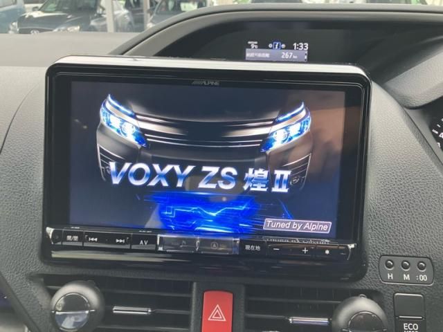 TOYOTA VOXY 4WD 2019