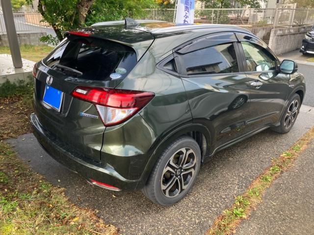 HONDA VEZEL HYBRID 2015