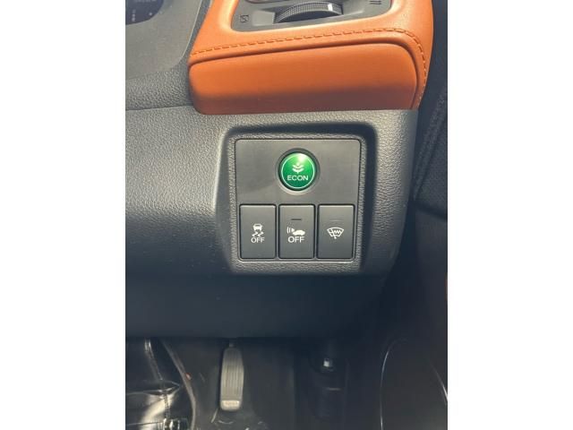 HONDA VEZEL HYBRID 2015