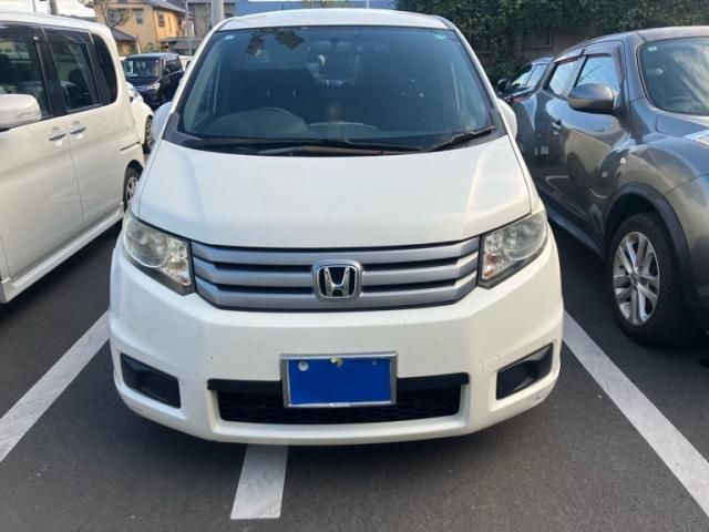 HONDA FREED Spike 2011