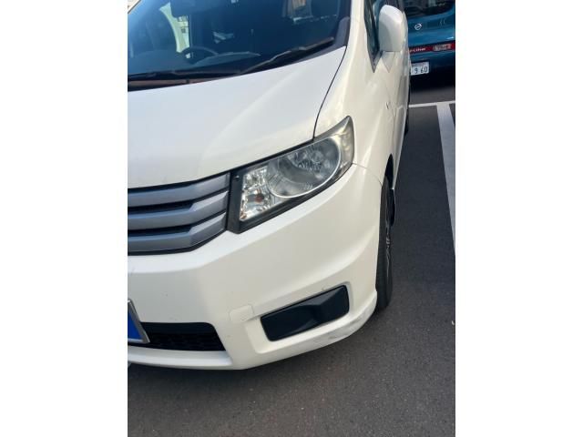 HONDA FREED Spike 2011