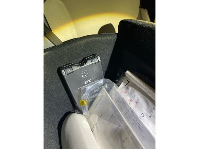 TOYOTA HARRIER 4WD 2005