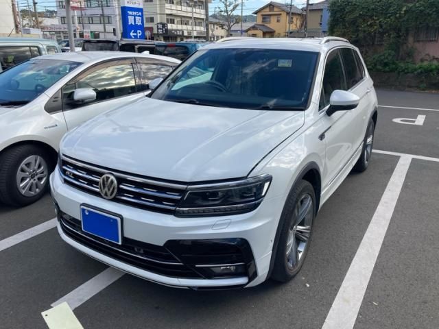 VOLKSWAGEN VOLKSWAGEN TIGUAN 2019