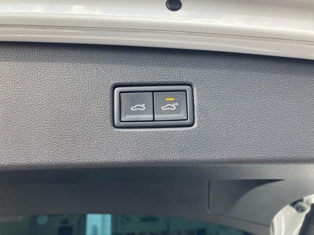 VOLKSWAGEN VOLKSWAGEN TIGUAN 2019