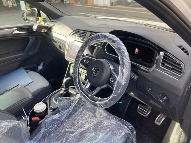 VOLKSWAGEN VOLKSWAGEN TIGUAN 2019