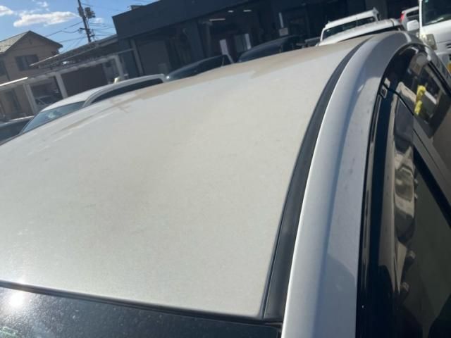 TOYOTA PRIUS Alpha 2014