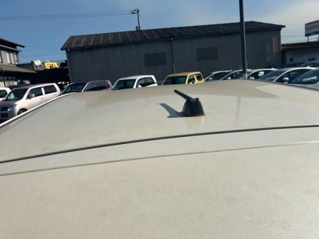 TOYOTA PRIUS Alpha 2014