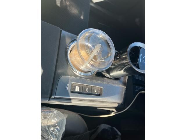 TOYOTA PRIUS Alpha 2014