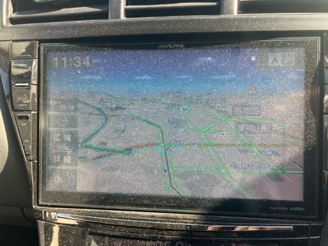 TOYOTA PRIUS Alpha 2014