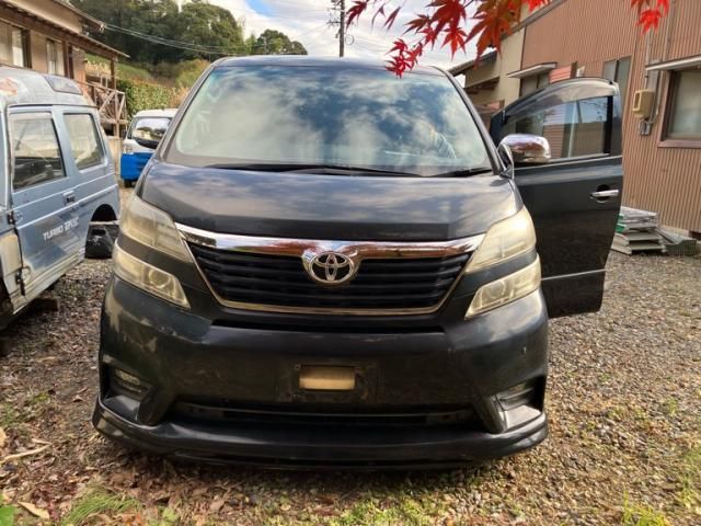 TOYOTA VELLFIRE 2011