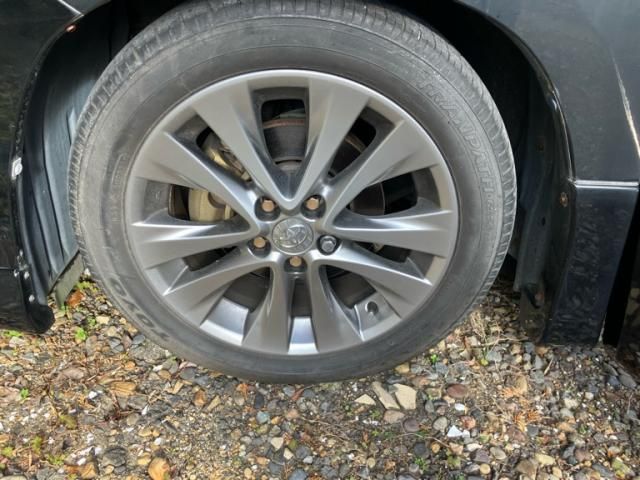 TOYOTA VELLFIRE 2011