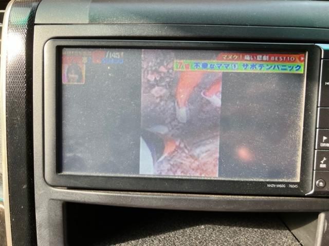 TOYOTA VELLFIRE 2011