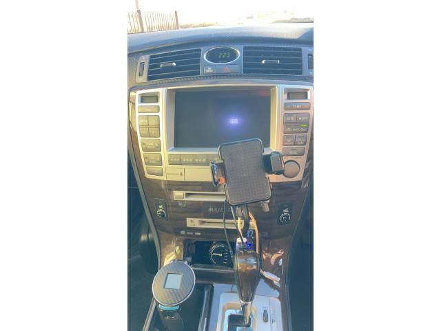 TOYOTA CROWN MAJESTA 2004