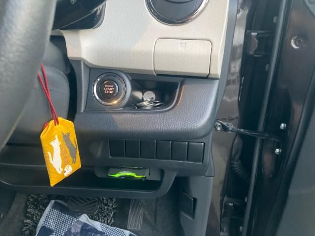 SUZUKI MR WAGON 2012