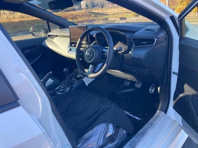 TOYOTA GR COROLLA 2024