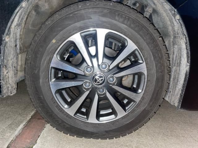 TOYOTA ESQUIRE HYBRID 2020