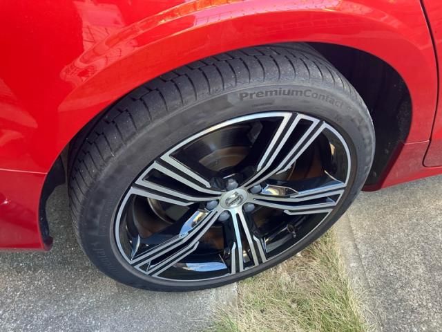 VOLVO VOLVO V60 2019