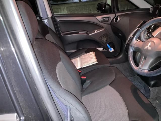 MITSUBISHI COLT 2011