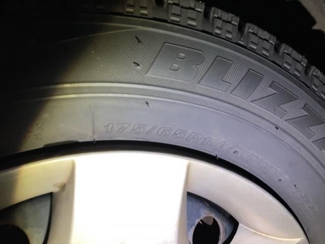 MITSUBISHI COLT 2011