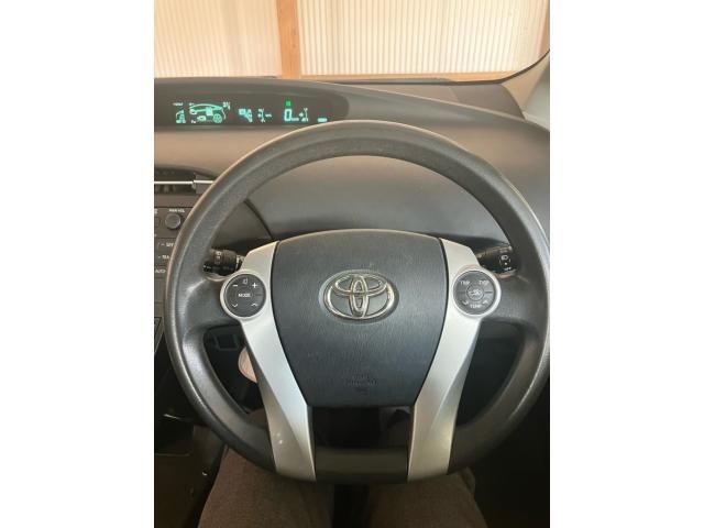 TOYOTA PRIUS 2010