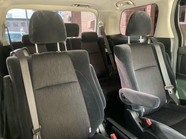 TOYOTA VELLFIRE 4WD 2009