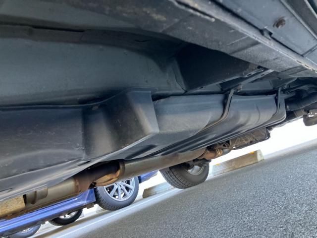 TOYOTA ESTIMA HYBRID 4WD 2010