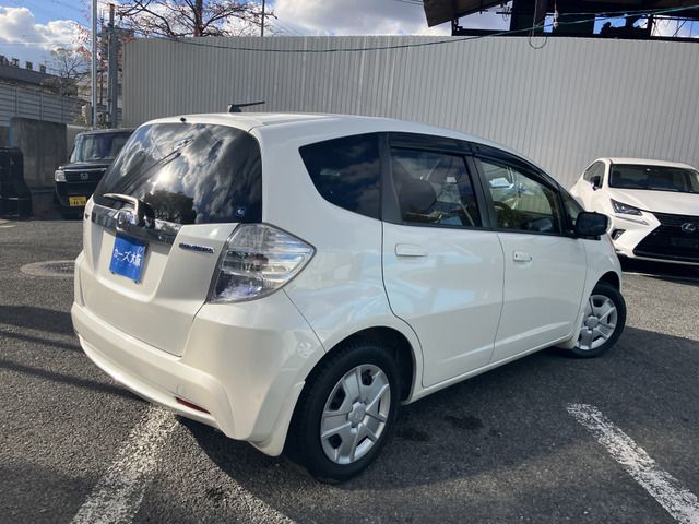 HONDA FIT HYBRID 2011