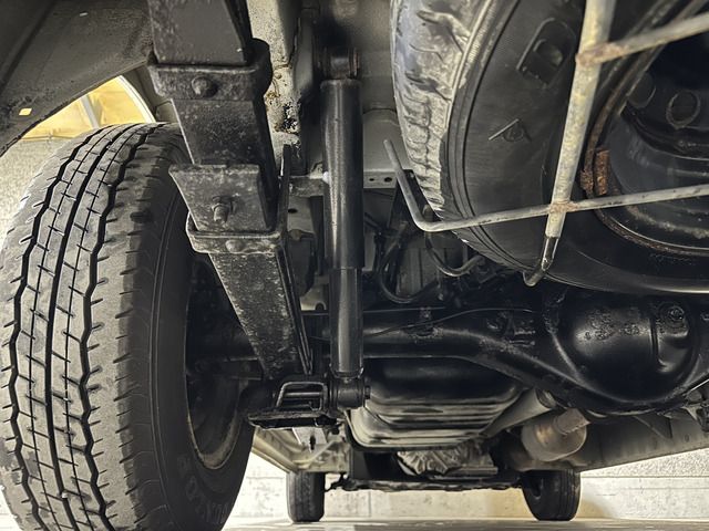 TOYOTA HIACE van 4WD 2019