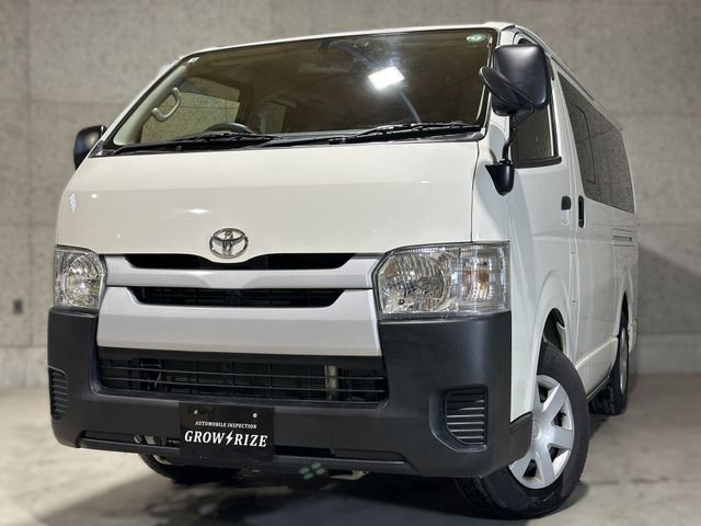 TOYOTA HIACE van 4WD 2019