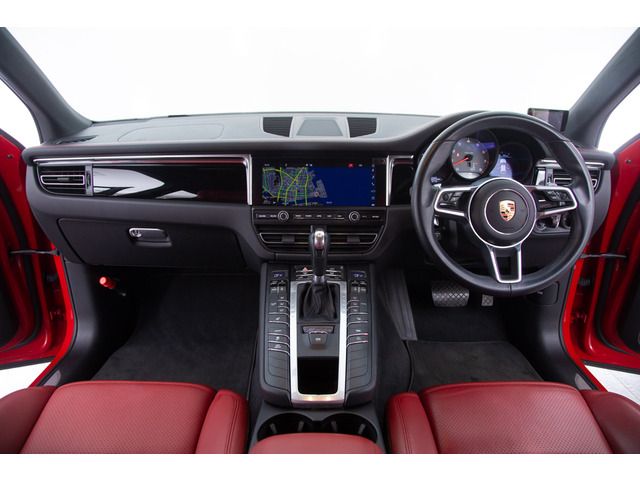PORSCHE PORSCHE Macan 2020