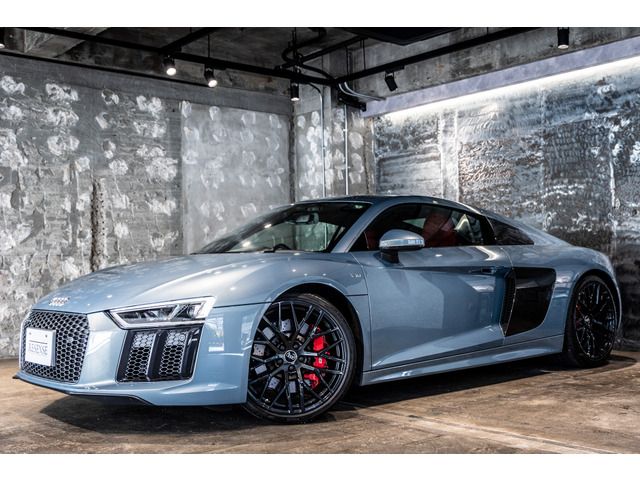 AUDI AUDI R8 2016