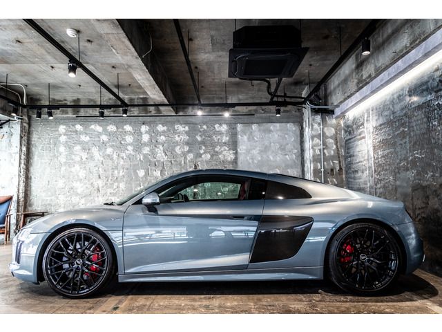 AUDI AUDI R8 2016
