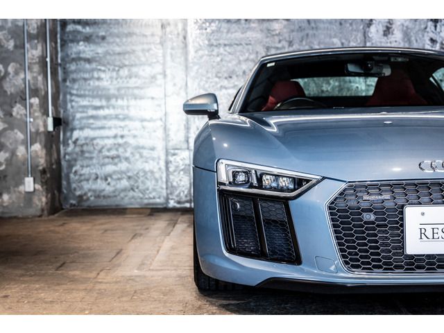 AUDI AUDI R8 2016