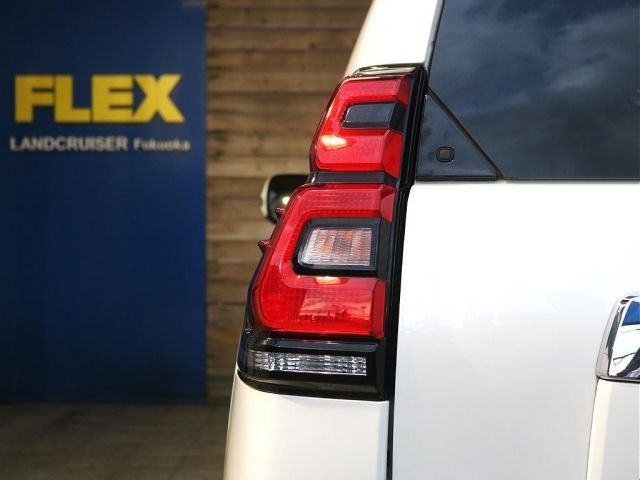 TOYOTA LANDCRUISER PRADO 2021