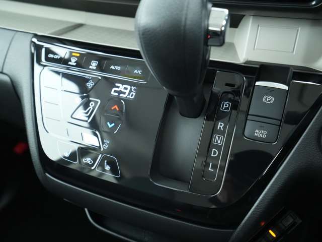 MITSUBISHI DELICA MINI 2024