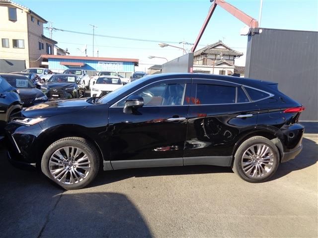 TOYOTA HARRIER 2WD 2024