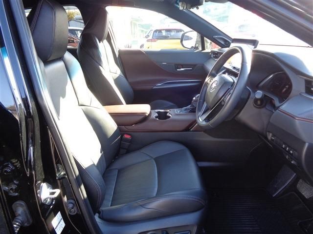 TOYOTA HARRIER 2WD 2024